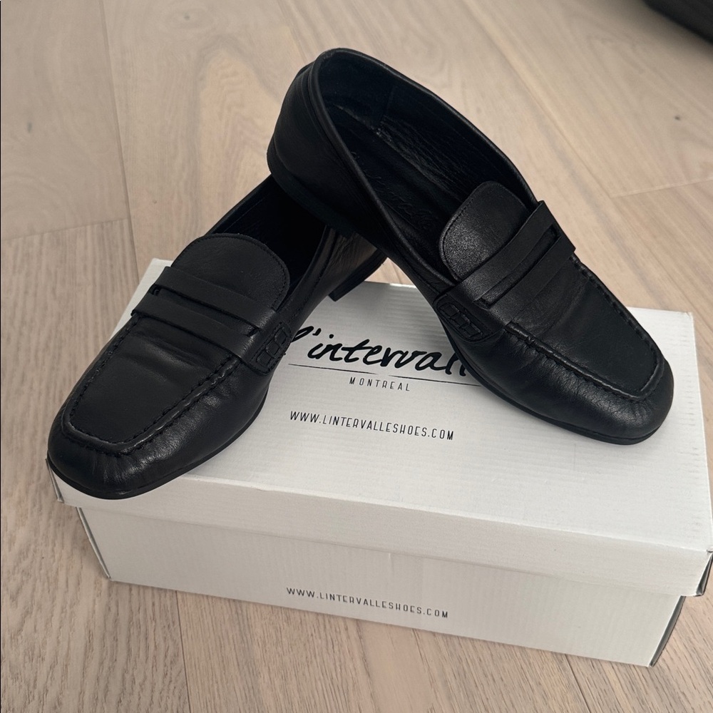 L'INTERVALLE Black Leather Loafers
